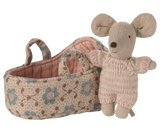 Bébé dans couffin - Rose