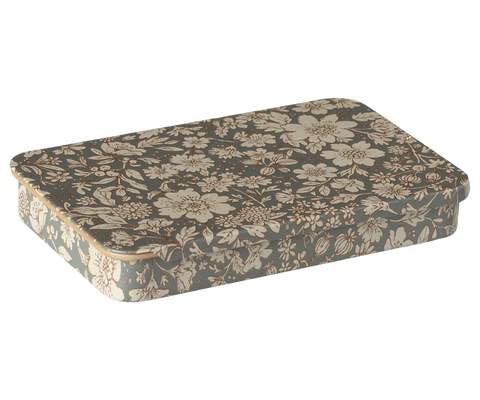 Metal box blossom blue